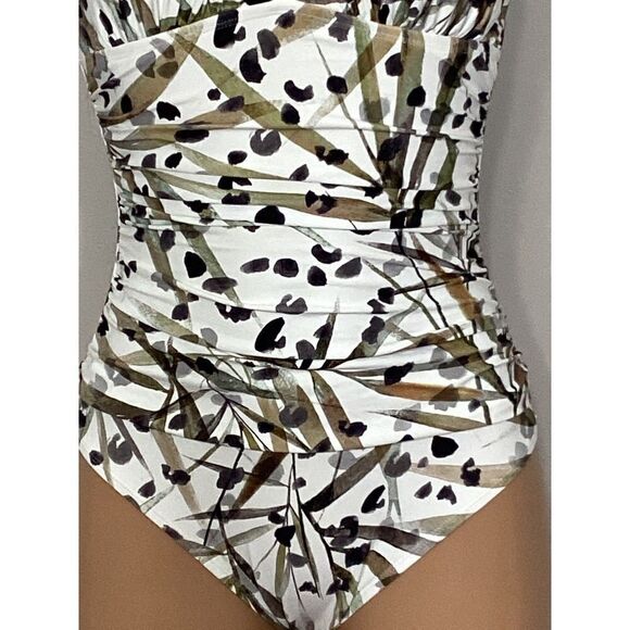 New. Kenneth Cole jungle print swimsuit. Normally $139 - Picture 6 of 13